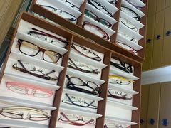 -广州宝岛眼镜武汉和光眼镜市场西区店
