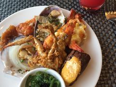 -荣誉国际酒店-云顶旋转餐厅