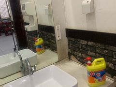 -牛一嘴·兰州牛肉面·大盘鸡(财富中心店)