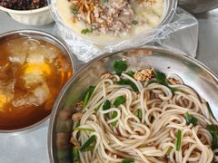 -正宗杨记普洱酸醋米线(总店)