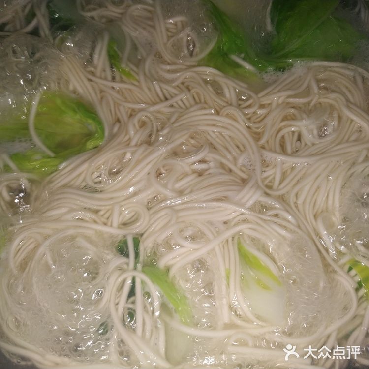 我家厨房之具有散寒解毒健胃消食功效的藤椒鸡拌面