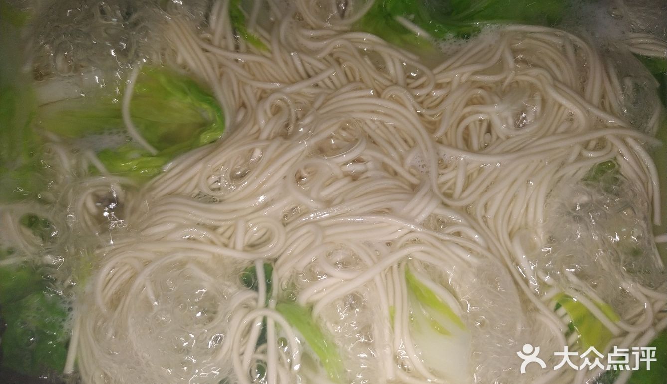 我家厨房之具有散寒解毒健胃消食功效的藤椒鸡拌面