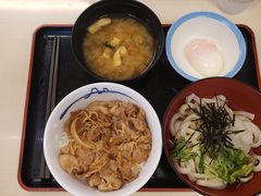 -牛カツ京都勝牛(河原町蛸薬師店)