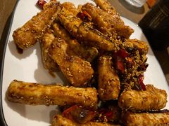 -梧桐树下(云锦世家店)