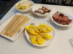 -德林酸菜鱼火锅(南丹店)