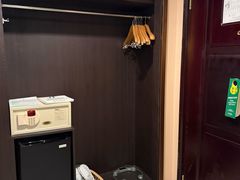 -上海虹桥西郊假日酒店