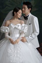 -喜爱高定婚纱摄影