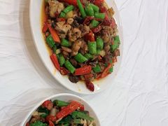 -乡土特色.冷锅鱼.牦牛肉汤锅