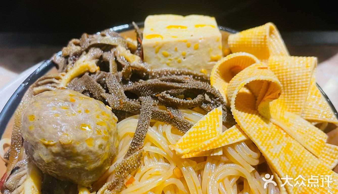 今天在广州把重庆火锅吃撑了，超满足