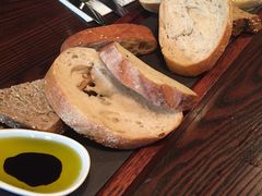 面包-Fiddlesticks Restaurant and Bar