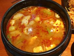 石锅大酱汤-鑫日千里马朝鲜族小馆(总店)