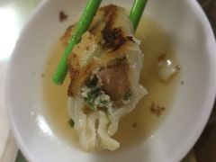 -青岛锅贴(四流中路店)