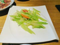 -吴越荣记苏州菜·松鼠桂鱼100%活鱼现做(斜塘老街店)