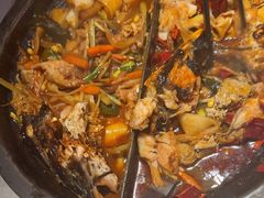 -鸣记脆皮烤鱼·海鲜烤鱼(三八广场店)