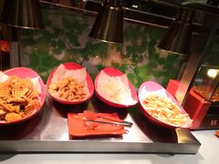 -四海一家自助餐(益田假日广场店)