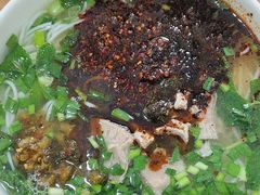 -龙树园麻辣米线