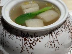 竹荪松茸炖鸡汤-北平楼·烤鸭·北京菜(牡丹园店)