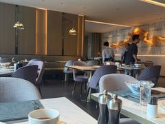-深圳国际会展中心希尔顿酒店(前海华发冰雪世界店)