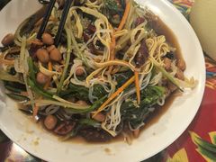-闯关东东北农家菜(崂山石老人店)