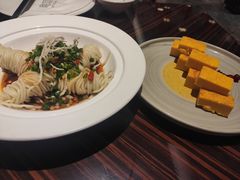 鸡丝凉面-粤域茶餐厅