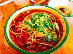 -拈签一笑黄牛肉辣卤串串