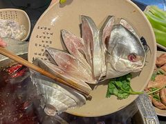 -洞亭火锅(防空洞总店)
