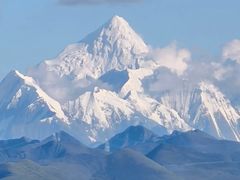 -贡嘎雪山