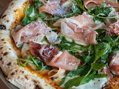 -城市大道红炉披萨烘焙坊