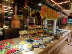 -大中华希尔顿酒店-念自助餐·嗨啤·小龙虾