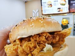 黑椒鸡腿堡-美肴冰品·汉堡·牛腩饭(总店)