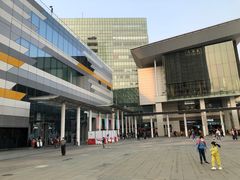 -东荟城名店仓