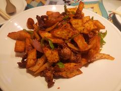 馕丁炒烤肉-楼兰古丽·新疆拌面·清真(华阳城店)