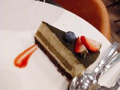 抹茶蛋糕-WOLFGANG PUCK KITCHEN & BAR(迪士尼小镇店)