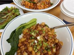 -李与白包子铺(桐梓林店)