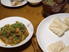 -爱碗亭·鲜炒湖南菜(壹城中心店)