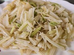 -瑞丰园庭院餐厅·白族传统家常菜