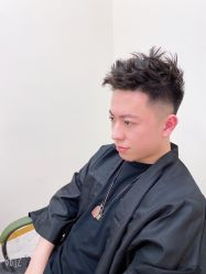 -侨治发型