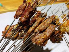 牛小串-一顿烧烤(八经街店)