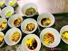 -天天锅贴王(迎凤街店)