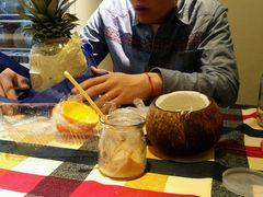 -志龙皇冠吃货椰子铺