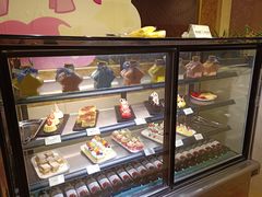 面包甜点陈列柜-芭菲盛宴·环球美食(袁家岗店)