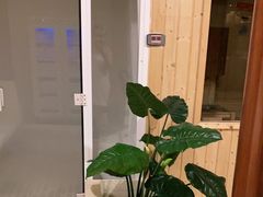 -鸿泰洋美食水会(东门中店)