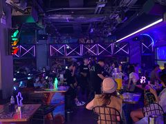 -UP嘻哈酒吧(粉巢店)