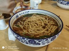 -镇南锅盖面馆(解放路店)