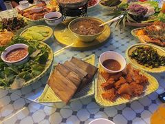 -曼斗傣味花园餐厅