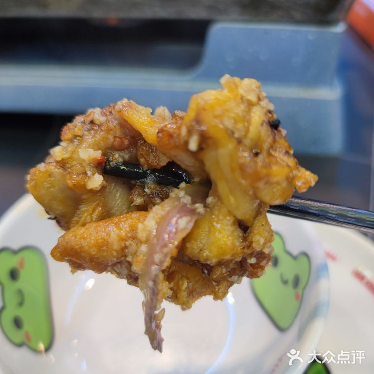 牛蛙和田鸡那个更好吃