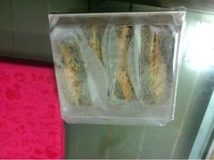 黑芝麻条夹金枪鱼杏仁片-红跑车(仙鹤街店)