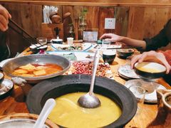 -老滇山寨•云南特色菜•地方菜•民族风情歌舞表演(金碧店)