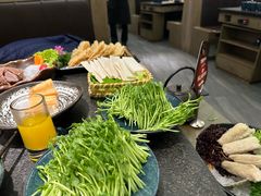 -湊湊火锅·茶憩(打浦桥日月光店)