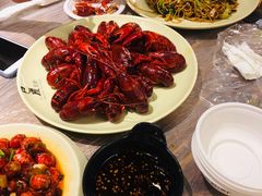 -巴厘龙虾·榜首油焖大虾(音乐学院·沿江酒馆店)